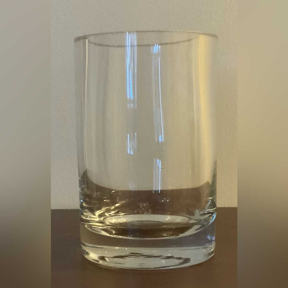 Round clear glass vase